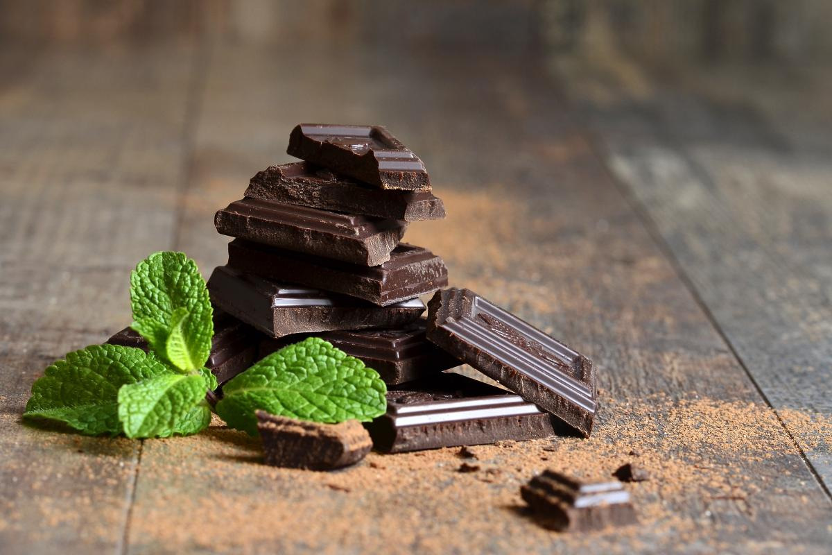 Comment perdre du poids grâce au chocolat noir ?